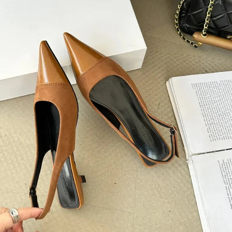 Alicia · Slingback in camoscio con tacco a rocchetto