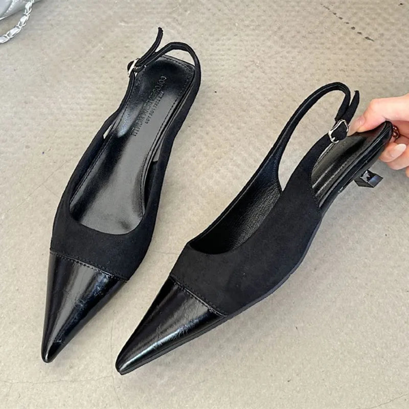 Alicia · Slingback in camoscio con tacco a rocchetto