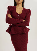 Anastasia · Cardigan in maglia traforata con peplo — Merlot