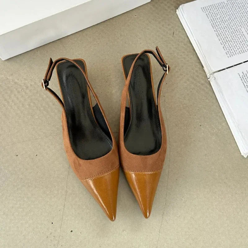 Alicia · Slingback in camoscio con tacco a rocchetto