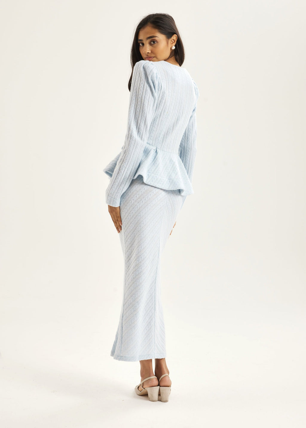 Anastasia · Giacca in maglia a trecce con peplo — Azzurro pastello