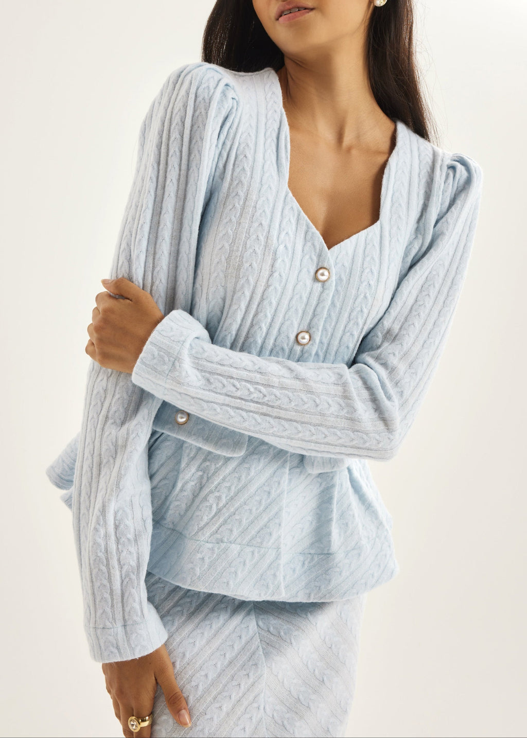 Anastasia · Giacca in maglia a trecce con peplo — Azzurro pastello
