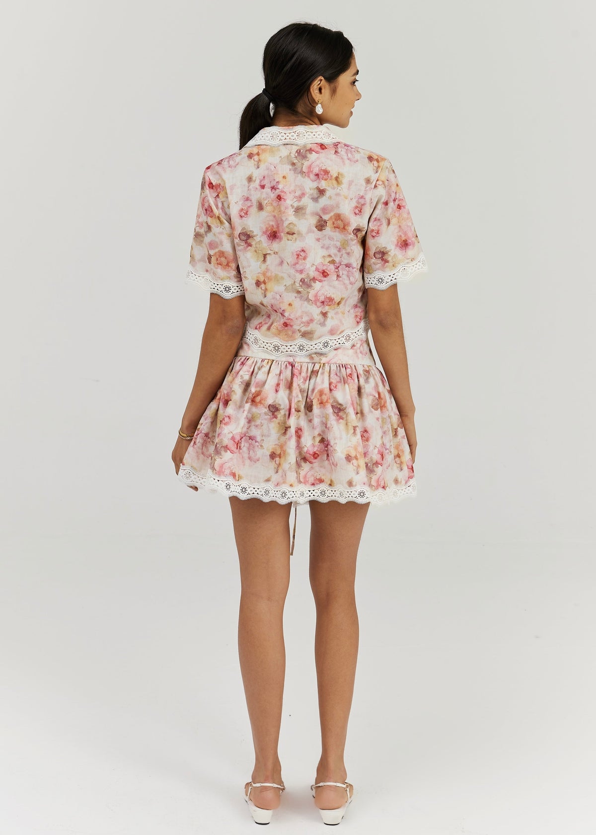 Anna · Camicetta a fiori con pizzo — Rosa
