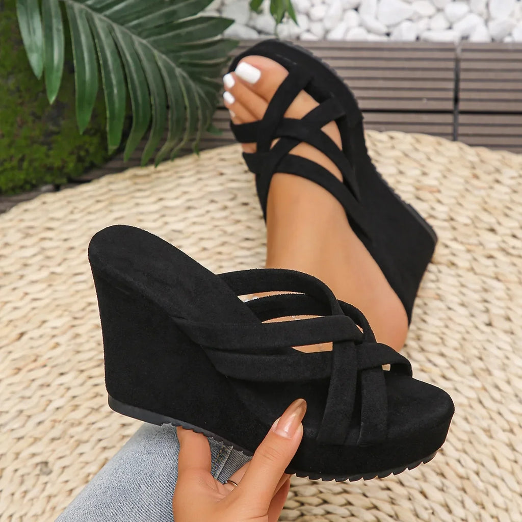 Adeline | Slip in-sandal med kilklack