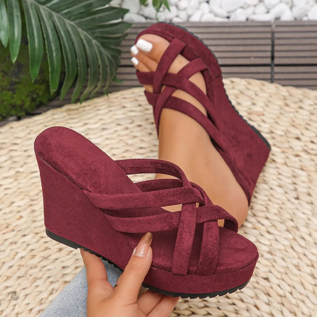 Adeline | Slip in-sandal med kilklack