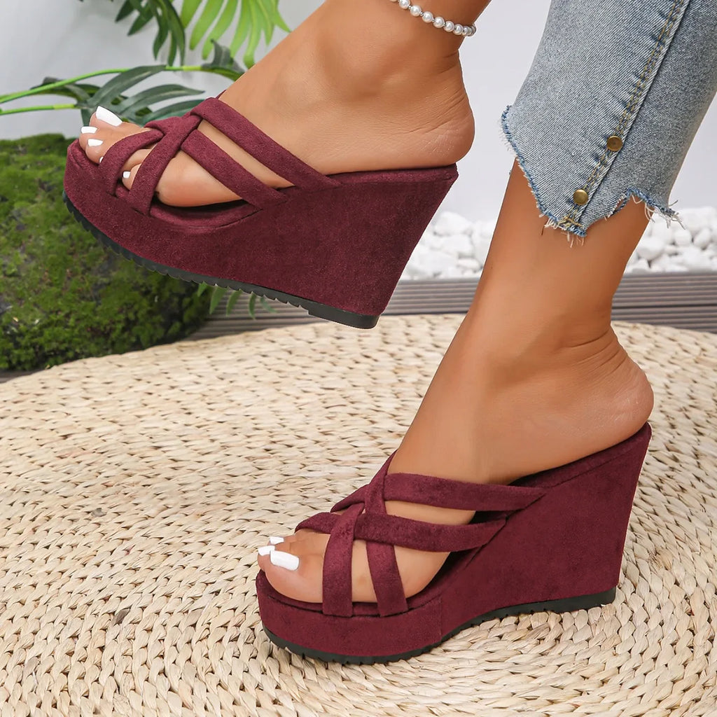 Adeline | Slip in-sandal med kilklack