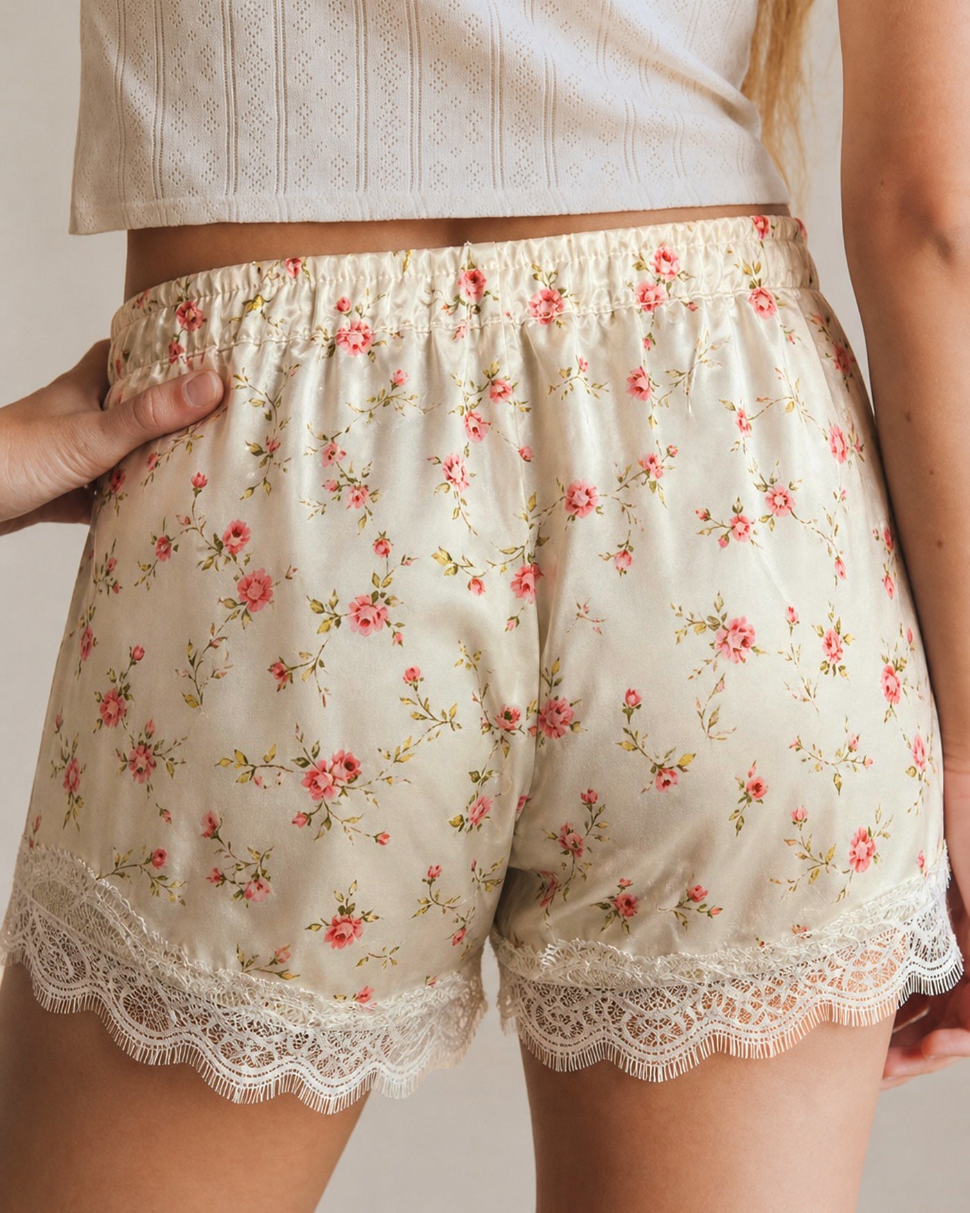 Apricot Elastic Waist Lace Floral Shorts