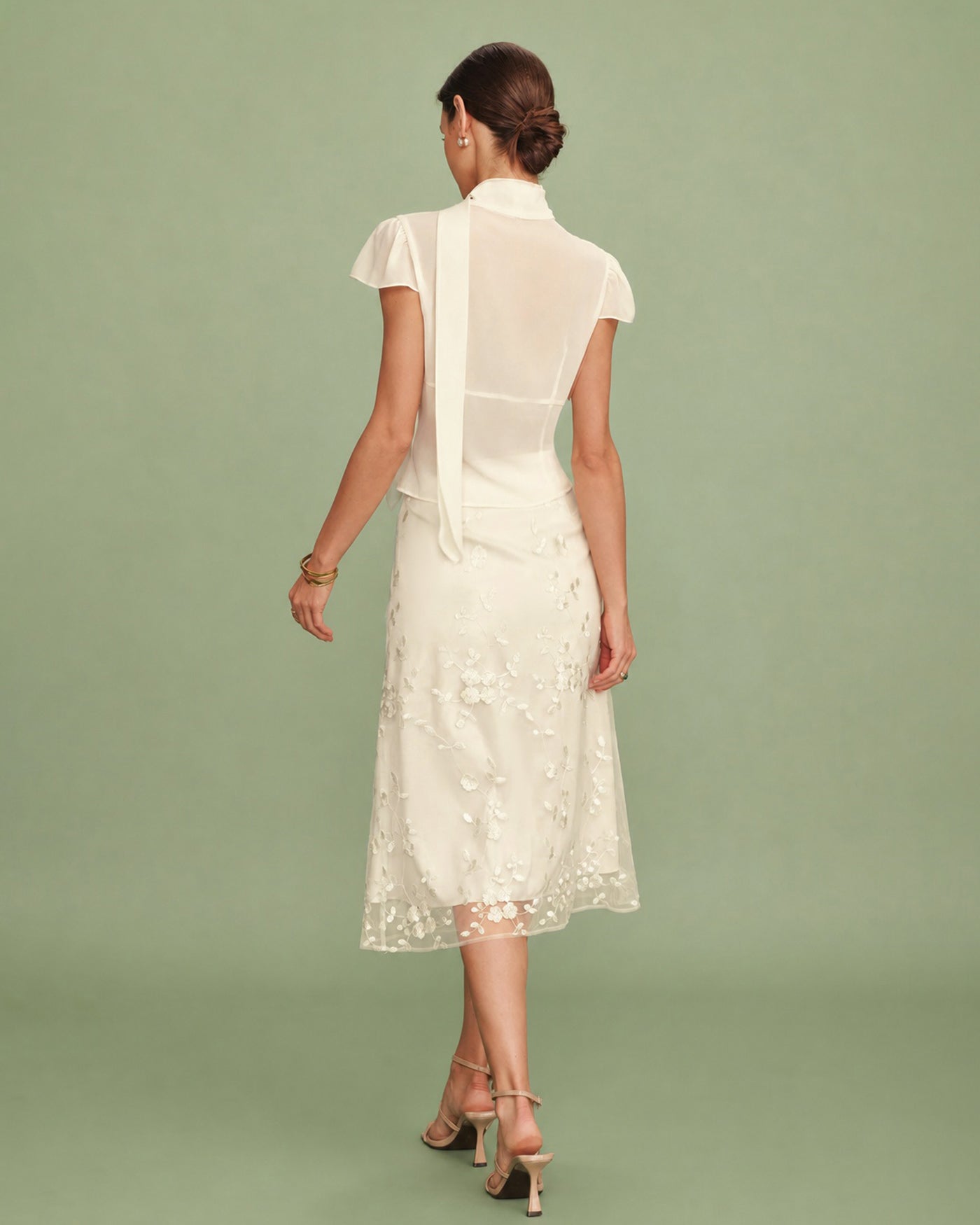 Apricot Floral Embroidery Mesh Midi Skirt